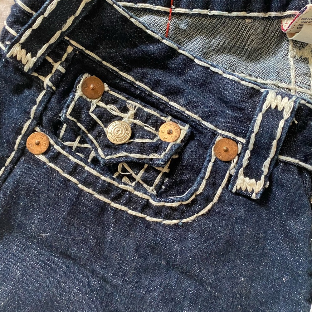 TRUE RELIGION JEANS SIZE 30 new without tags